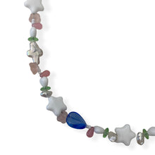 Load image into Gallery viewer, Spring Flowers Necklace
